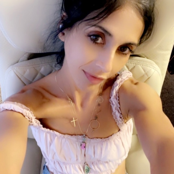 nicolemantoslmt